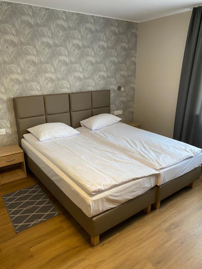 Gracja Bed and Breakfast Warszawa Eksteriør billede